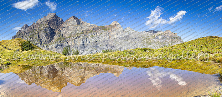 Gebirgsfaltung der Gitshen Südwand Gitschenberg Schweizer Alpenpanorama