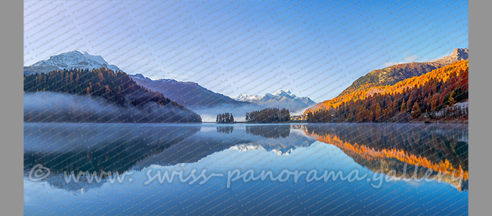 Morgendliche Herbststimmung am Lej da Champfer mit Blick auf Silvaplana, Piz Corvatsch, Piz de la Margna und Piz Polaschin Schweizer Alpenpanorama