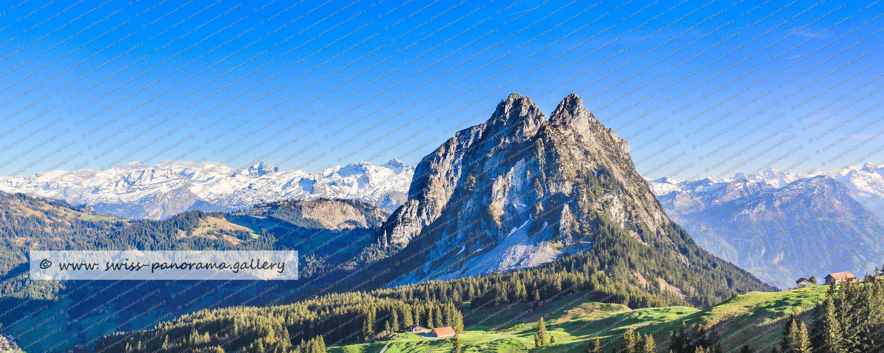 Der Berg Mythen aus der Sicht von Brüschrainhöchi oderhaln der Haggenegg Schweizer Alpenpanorama