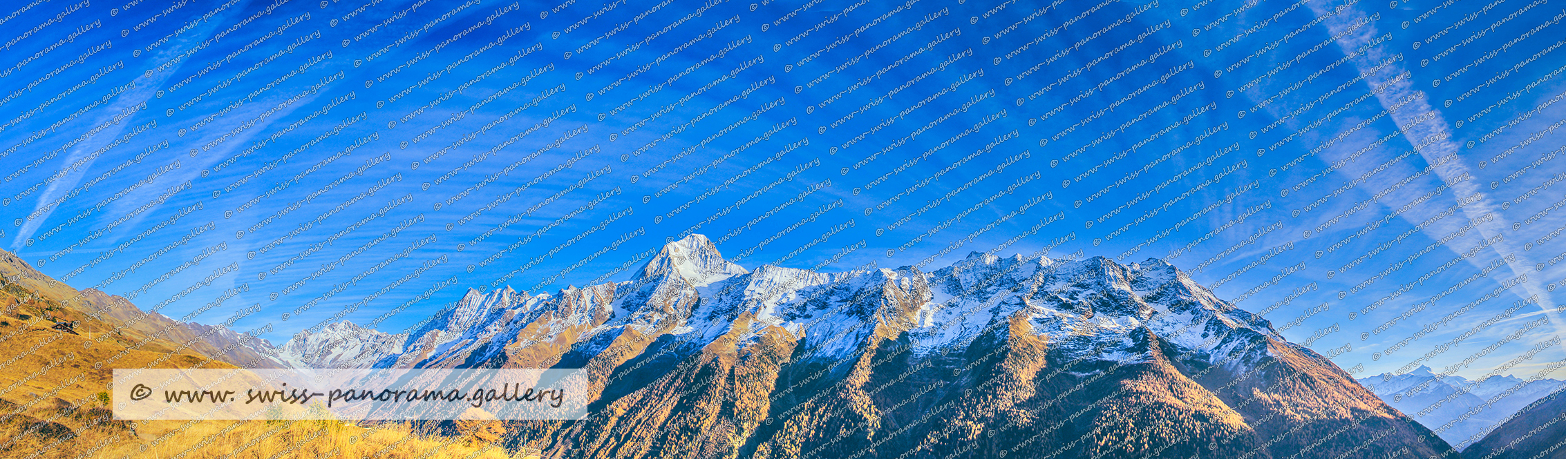 Morgendämmerung Twylight Gibidumsee oberhalb Visperterminen Walliser Alpenpanorama